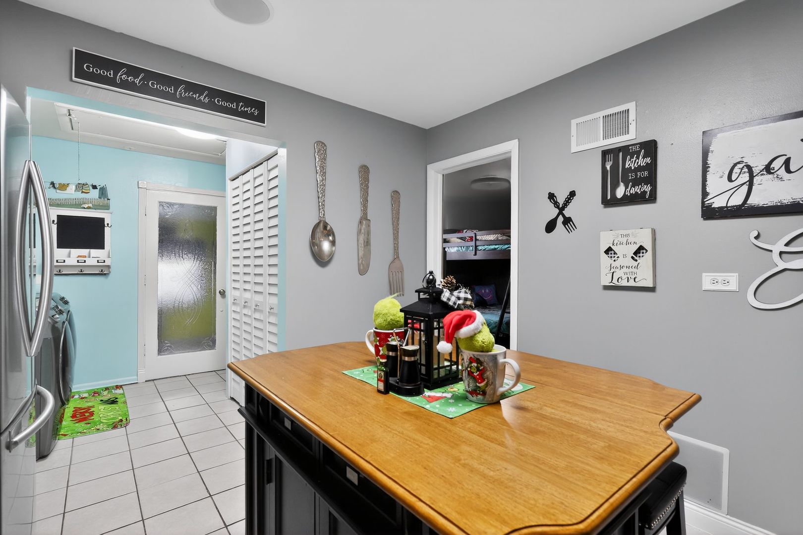 3446 West 74th Street Chicago, IL 60629 - Photo 9 of 30 a view of a dining room with furniture