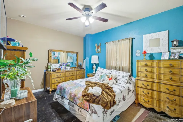 $2,100,000 | 18668 Bandera Road, Helotes, TX 78023