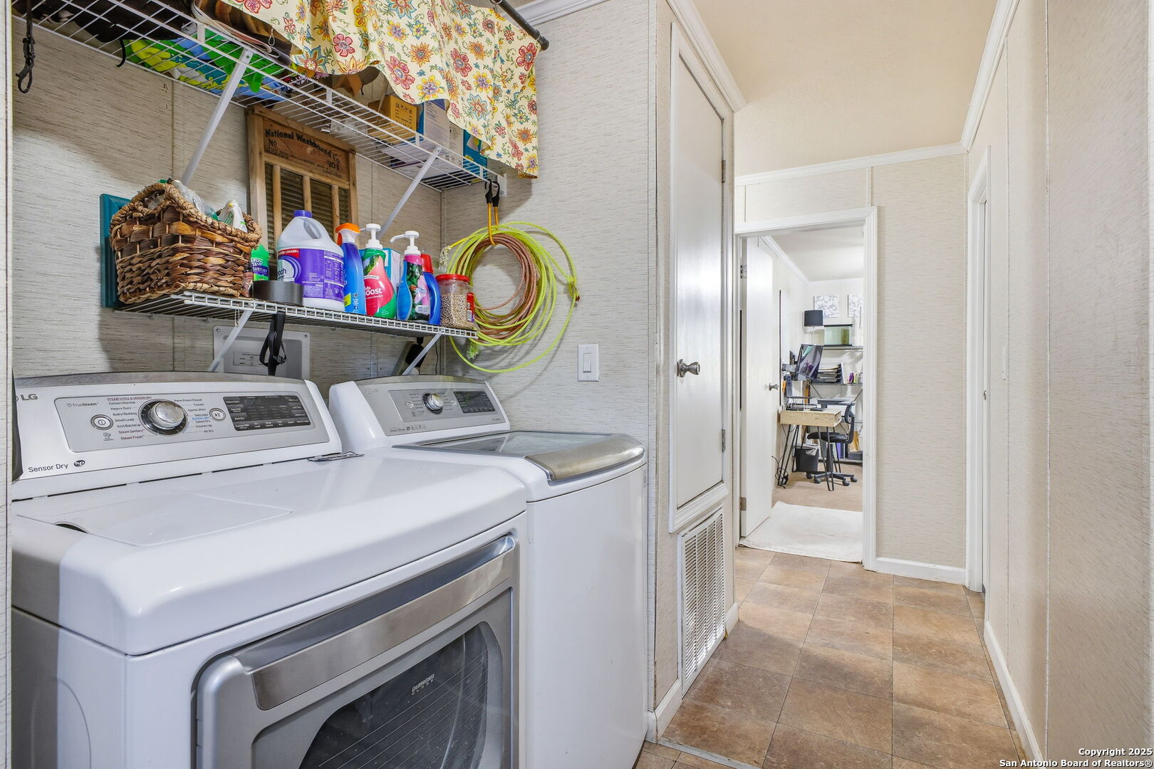 18668 Bandera Road Helotes, TX 78023 - Photo 38 of 52 a utility room with dryer and washer