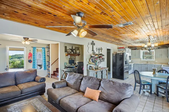 $2,100,000 | 18668 Bandera Road, Helotes, TX 78023