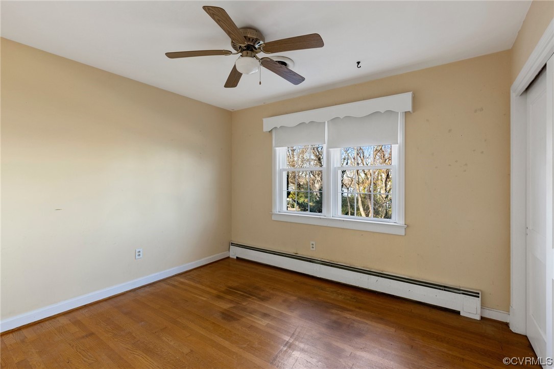 406 Riverside Avenue Hopewell, VA 23860 - Photo 20 of 38 a view of an empty room with a window