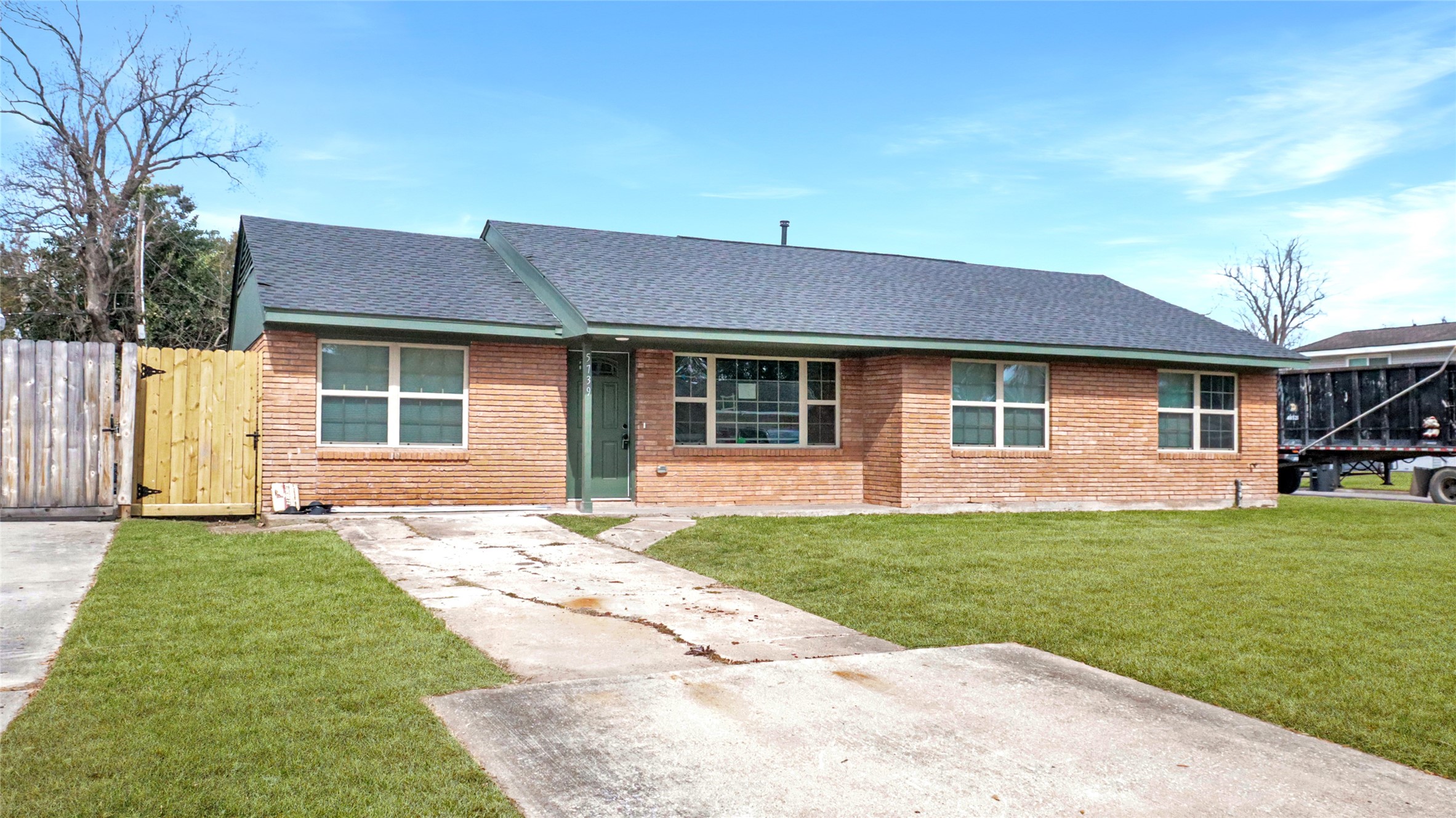 Welcome to 5739 Turtle Creek Rd.