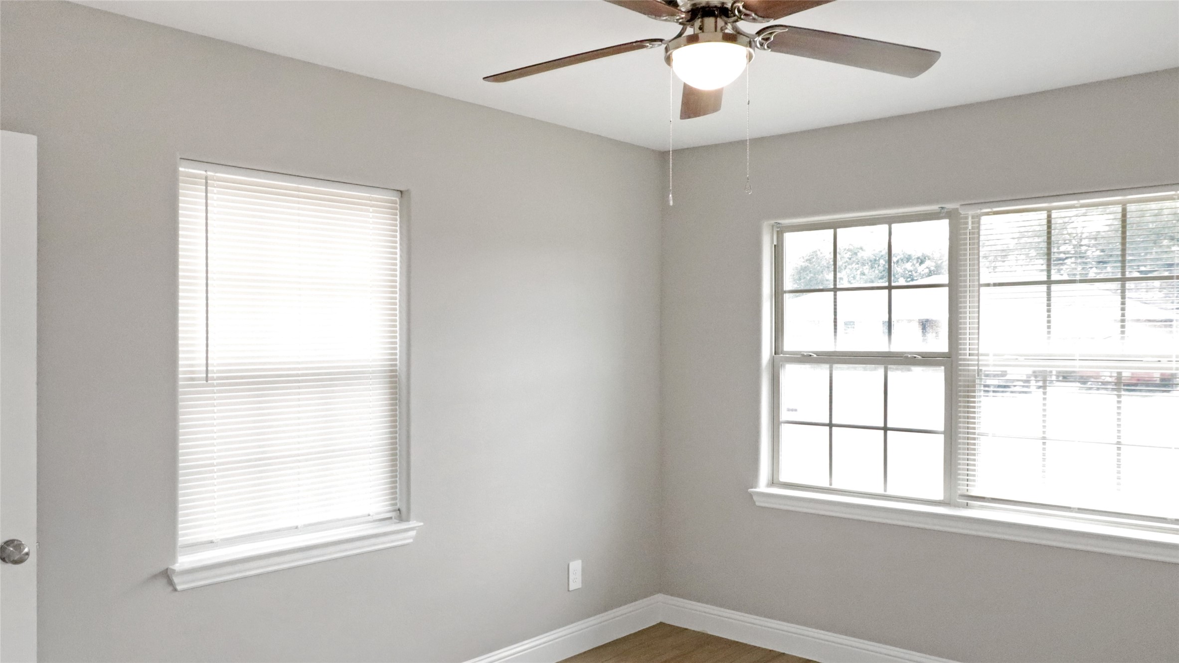 5739 Turtle Creek Road Houston, TX 77017 - Photo 20 of 27 Master Bedroom
