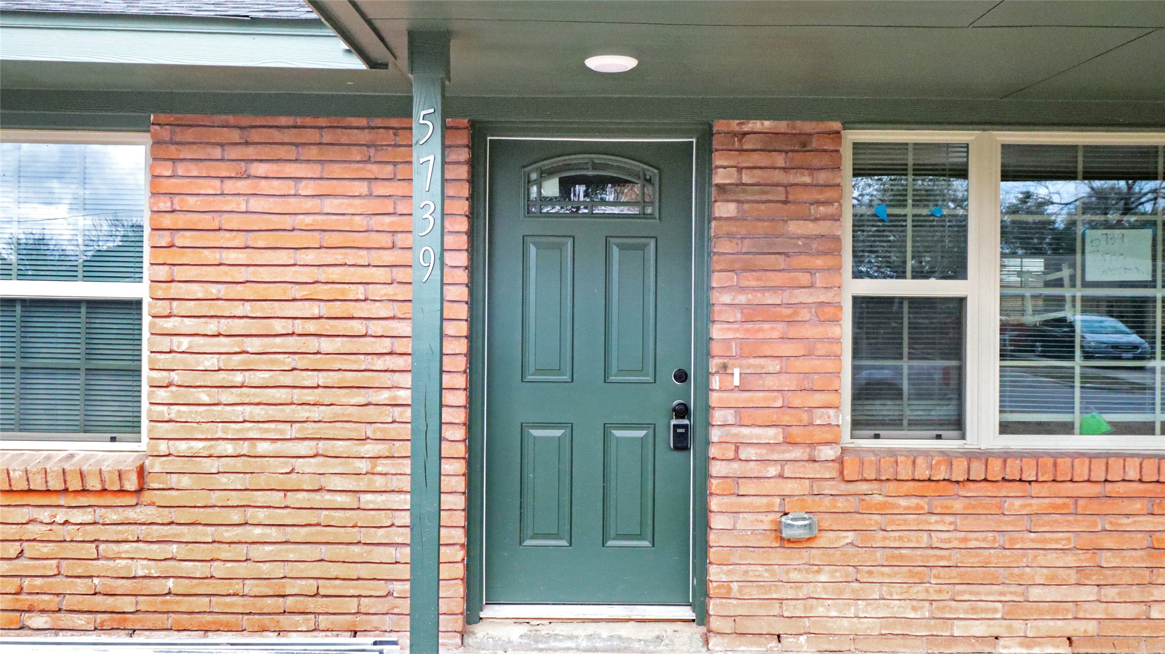 5739 Turtle Creek Road Houston, TX 77017 - Photo 3 of 27