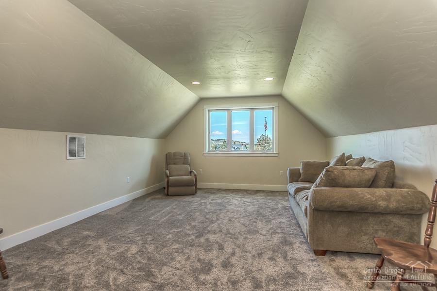 6858 Northeast Juniper Ridge Road Redmond, OR 97756 - Photo 14 of 25 Additional Photo