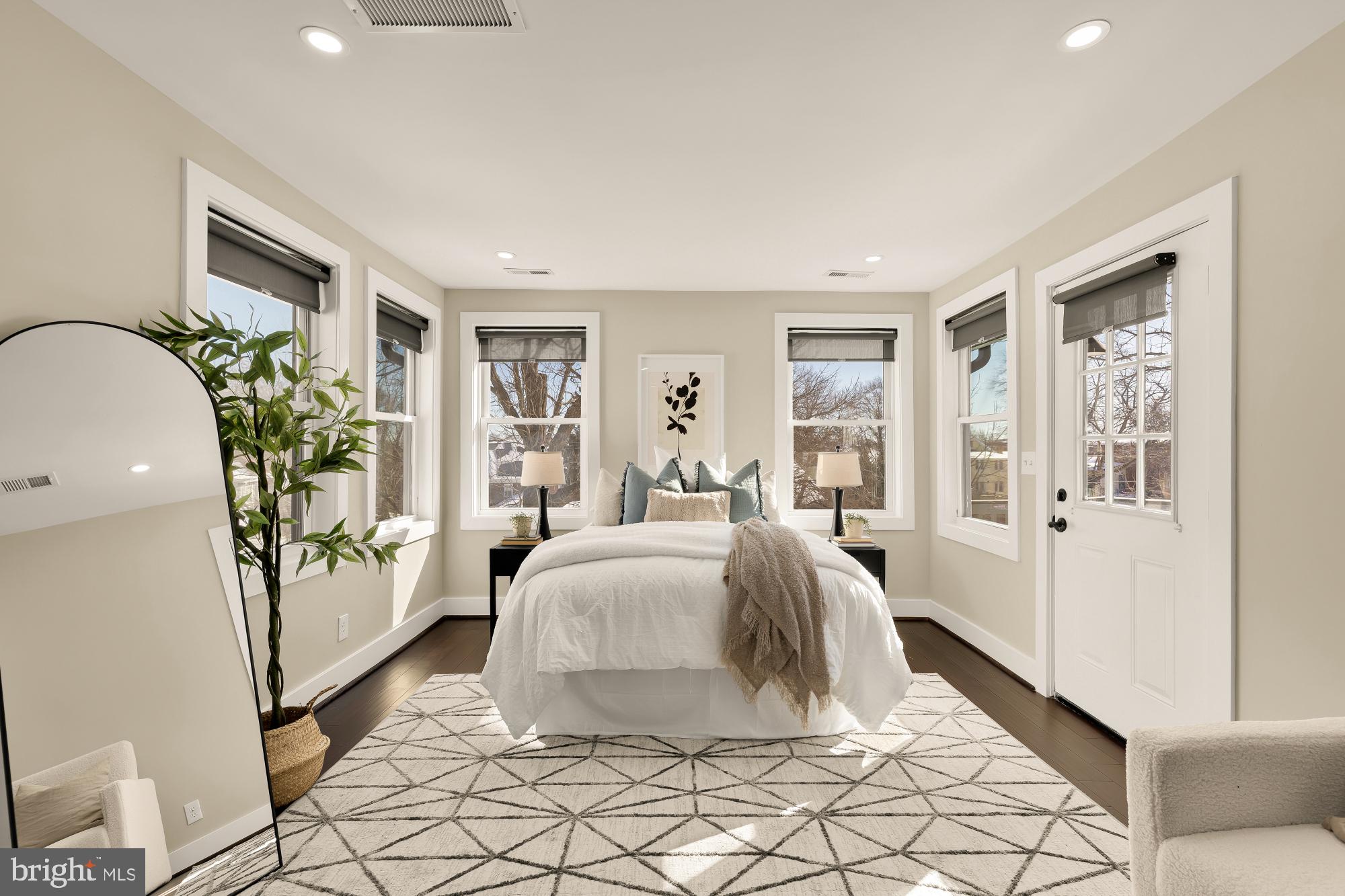 6519 Piney Branch Road Northwest Washington, DC 20012 - Photo 23 of 46