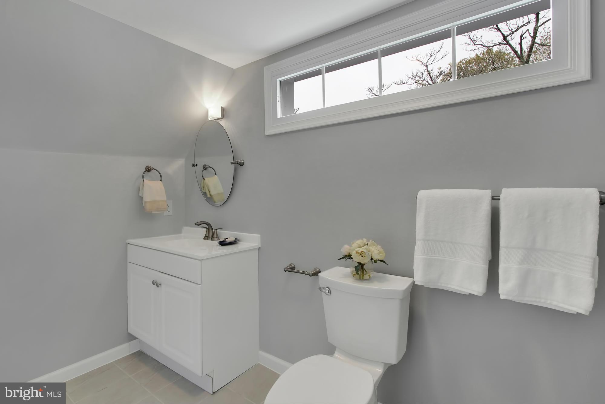 6639 Loch Hill Road Baltimore, MD 21239 - Photo 21 of 30 Bath