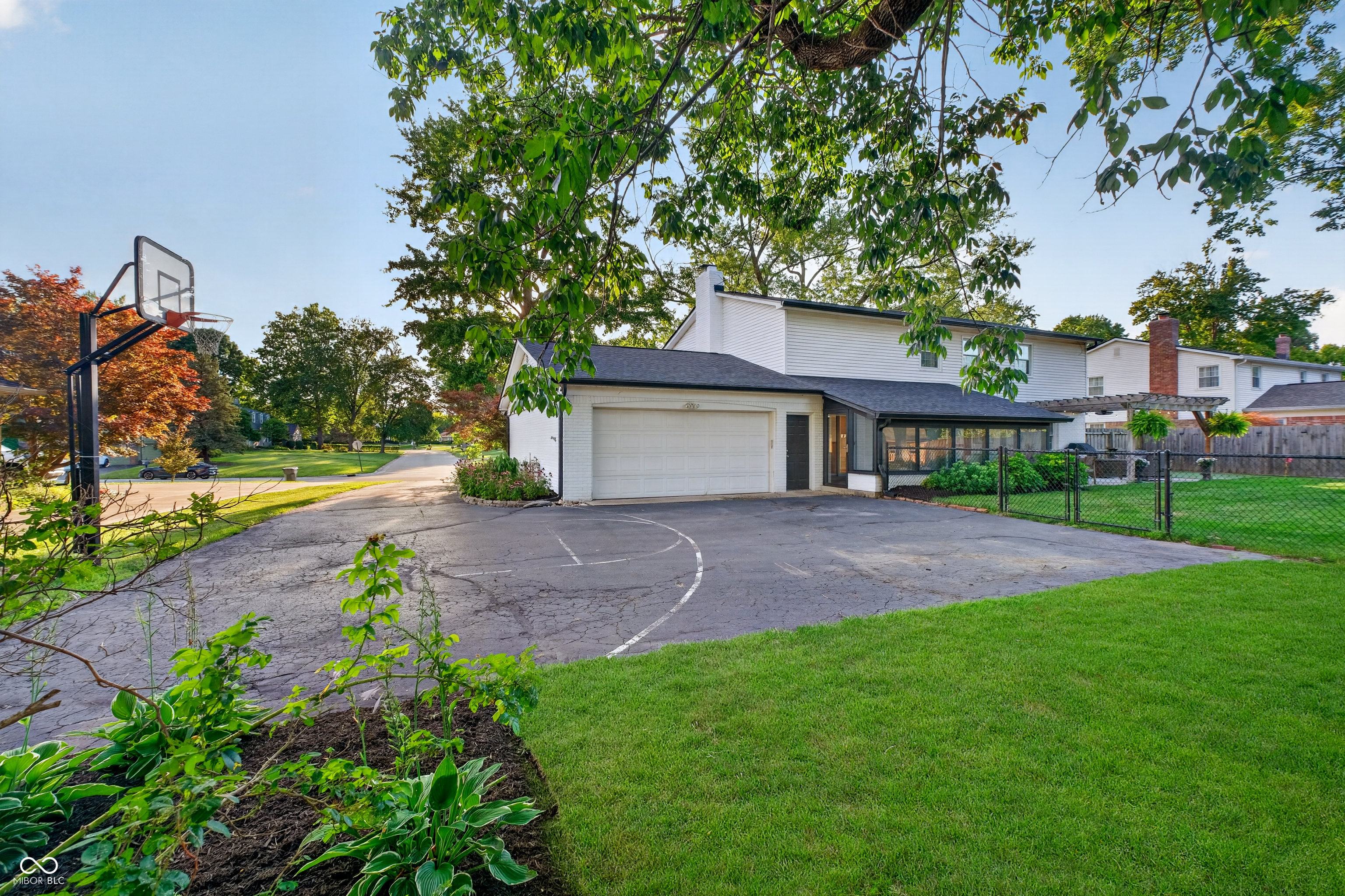 7215 Moorgate Road Indianapolis, IN 46250 - Photo 42 of 54 Gallery Image 42