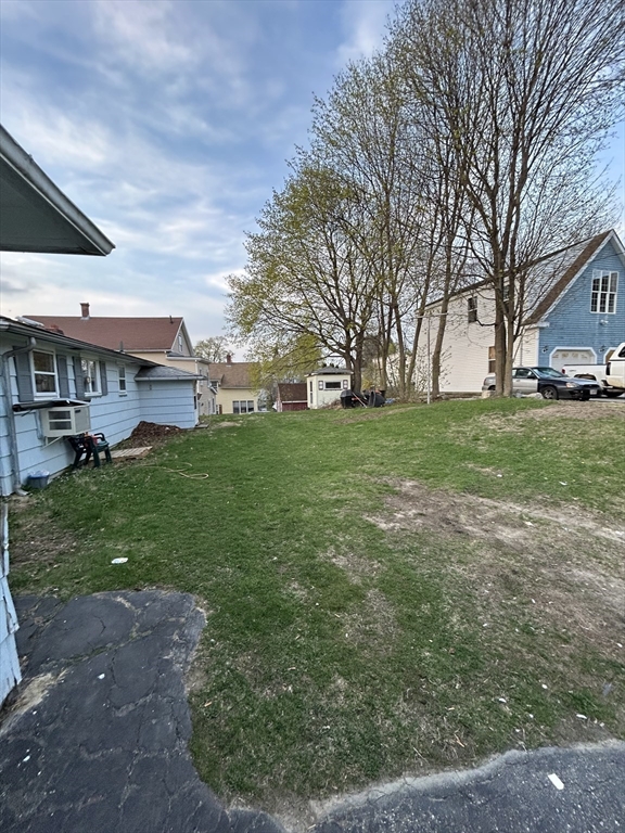 21 Spring Street Webster, MA 01570 - Photo 14 of 16