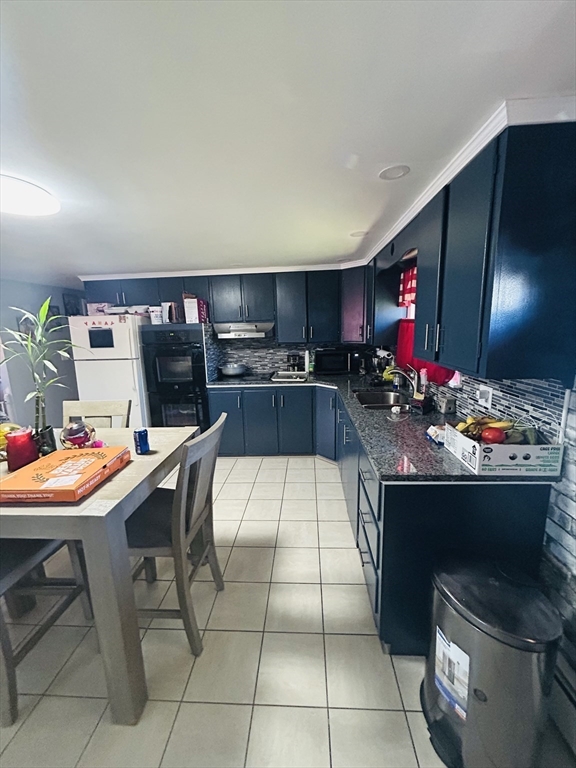 21 Spring Street Webster, MA 01570 - Photo 4 of 16