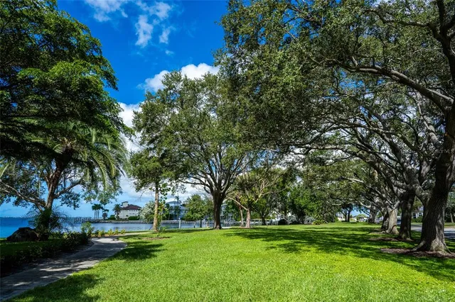 $399,999 | 747 42nd Street, Sarasota, FL 34234