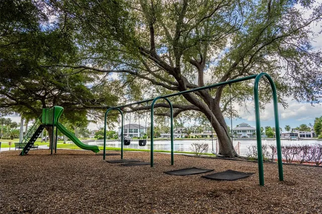 $399,999 | 747 42nd Street, Sarasota, FL 34234