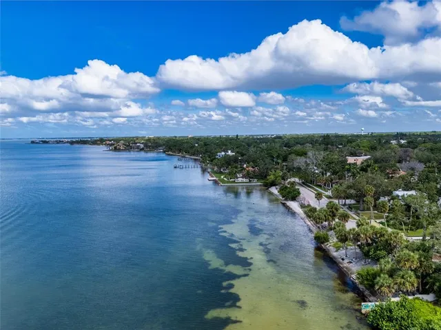 $399,999 | 747 42nd Street, Sarasota, FL 34234