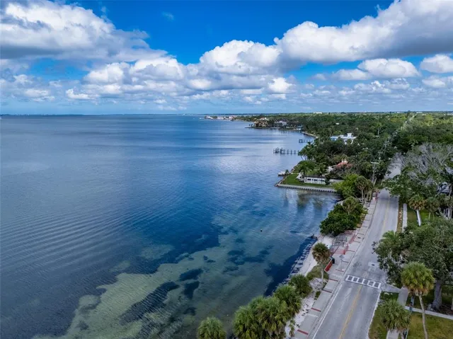 $399,999 | 747 42nd Street, Sarasota, FL 34234