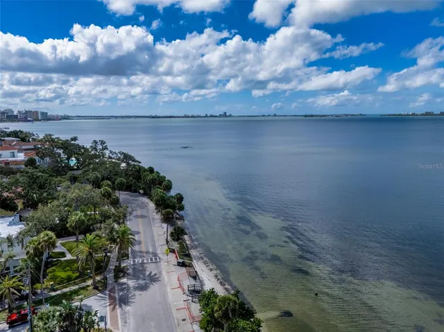 $399,999 | 747 42nd Street, Sarasota, FL 34234