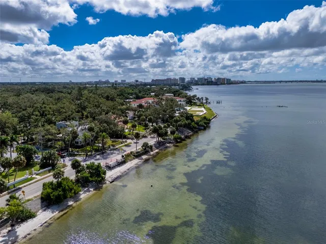 $399,999 | 747 42nd Street, Sarasota, FL 34234