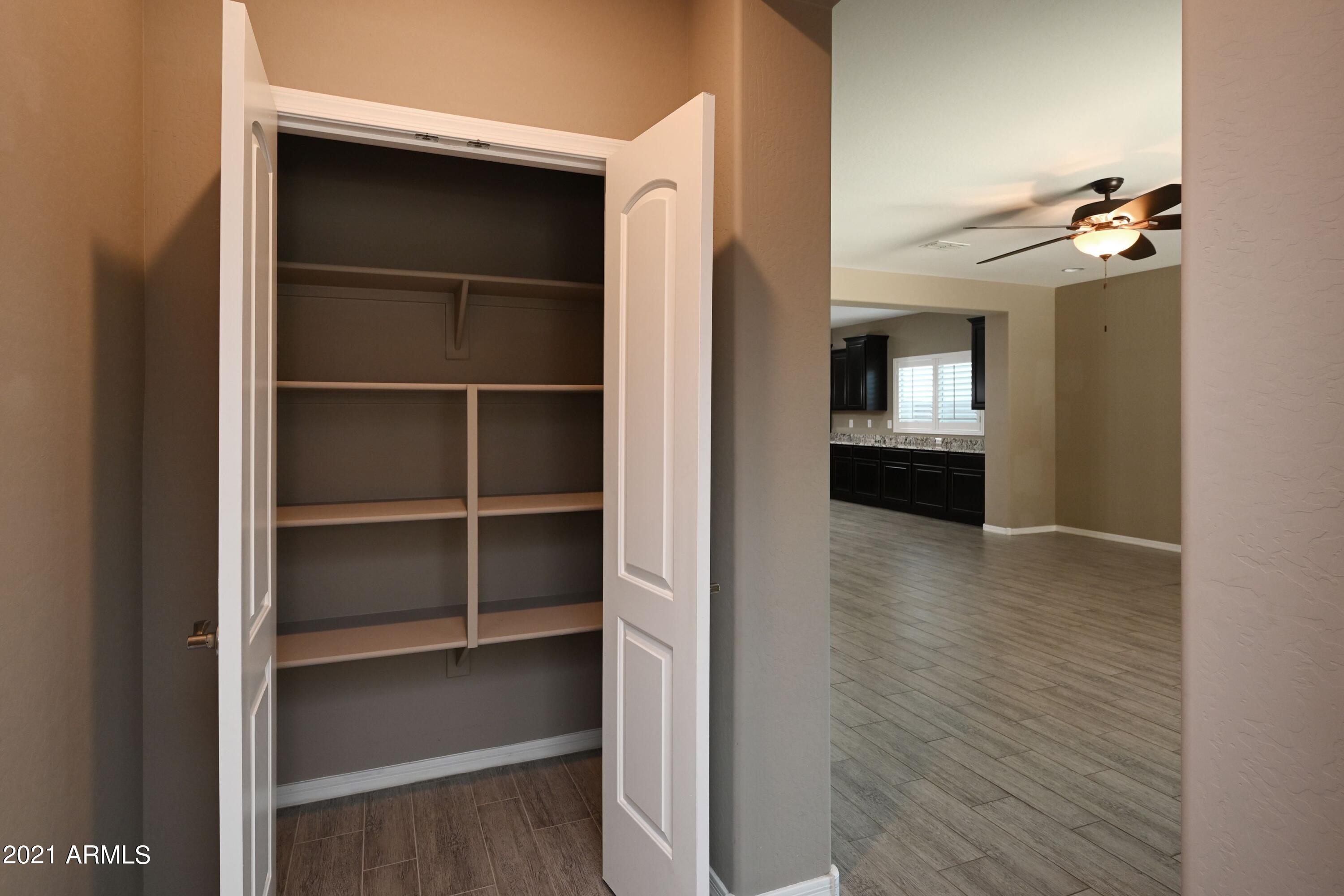 2624 West Rabjohn Road Phoenix, AZ 85085 - Photo 22 of 29 feureisen-linen storage closet