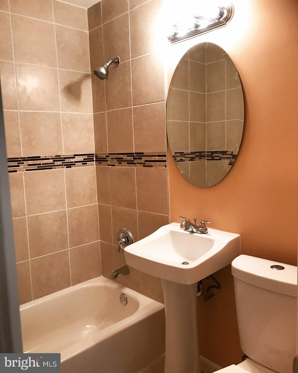 11803 Dewey Road Silver Spring, MD 20906 - Photo 13 of 23 Bath