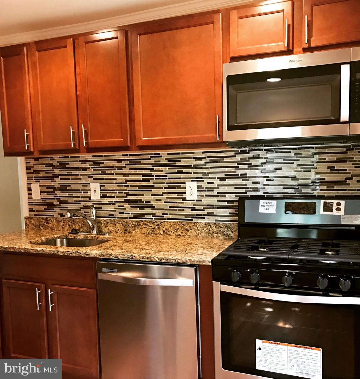 11803 Dewey Road Silver Spring, MD 20906 - Photo 4 of 23 Kitchen