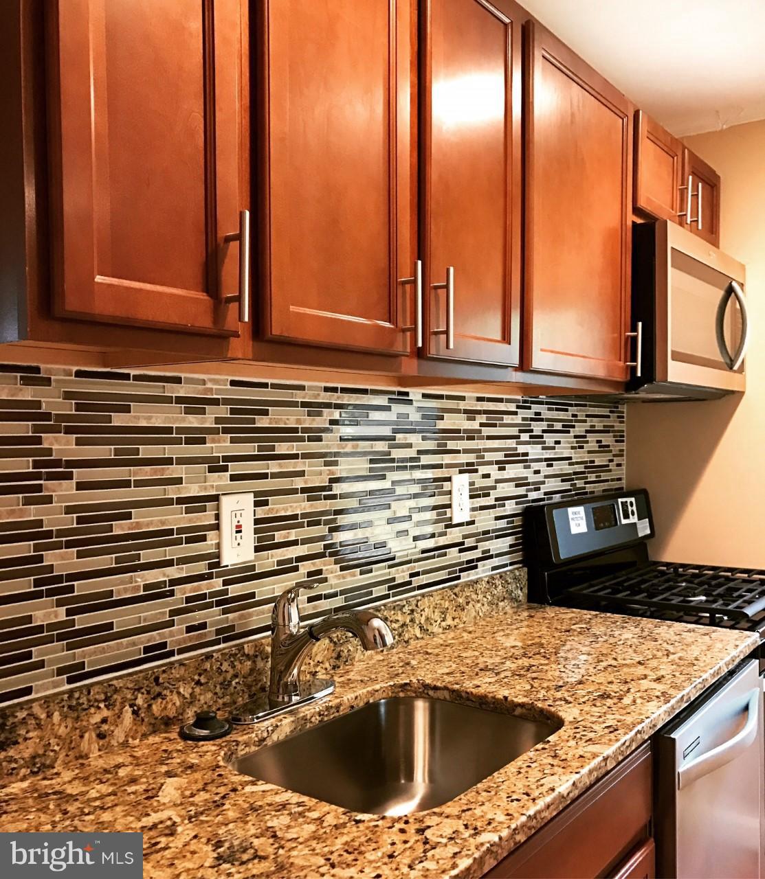11803 Dewey Road Silver Spring, MD 20906 - Photo 5 of 23 Kitchen