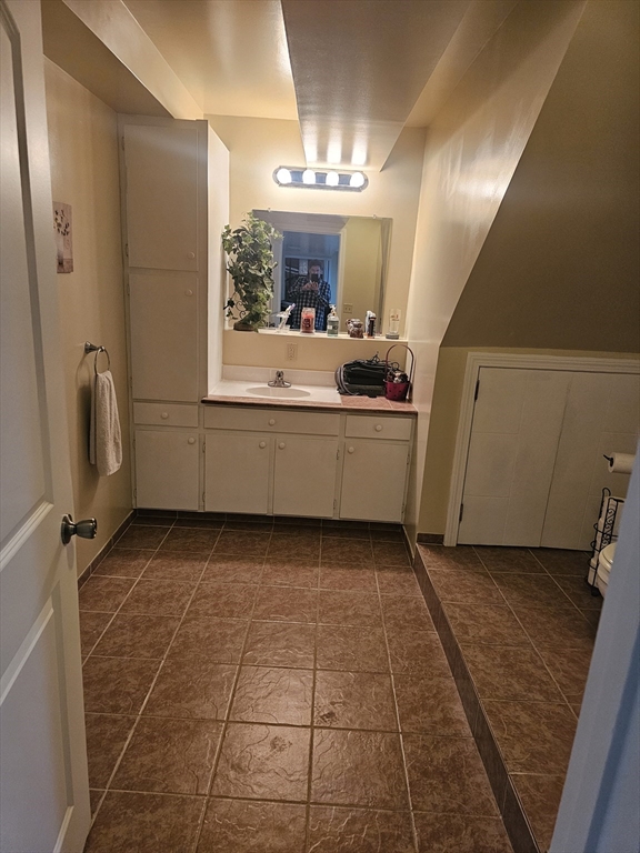 540 Stevens Street Fall River, MA 02721 - Photo 25 of 30