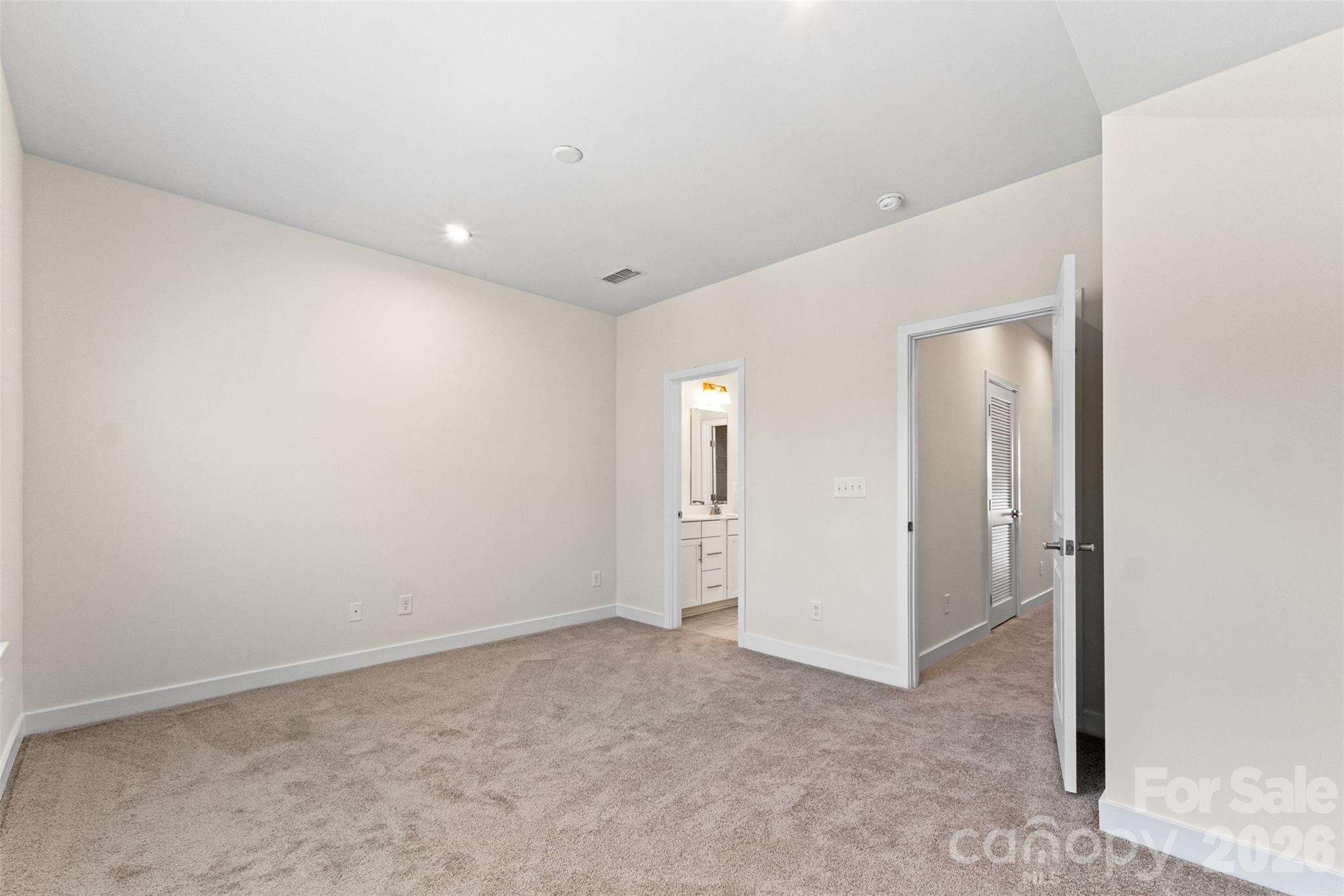 3645 South Tryon Street Charlotte, NC 28217 - Photo 18 of 45 a view of an empty room