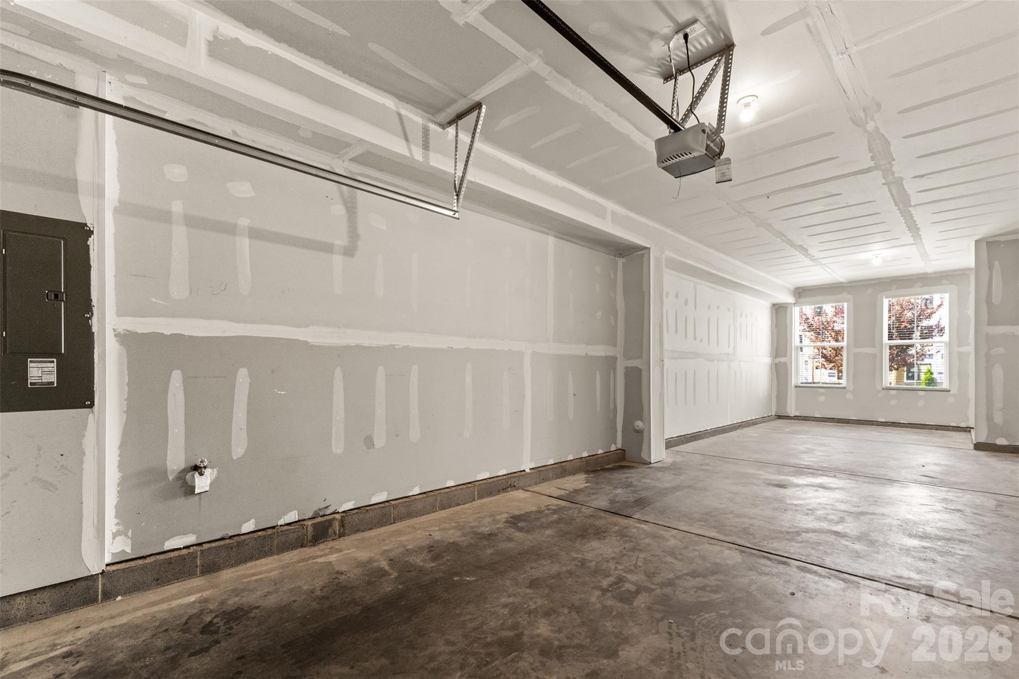 3645 South Tryon Street Charlotte, NC 28217 - Photo 36 of 45 a view of an empty room