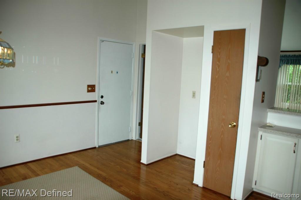 2171 Highsplint Drive Rochester, MI 48307 - Photo 5 of 28 3kit3.jpg