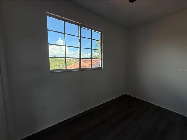 $2,000 | 5721 Bentgrass Drive, Unit 20202, Sarasota, FL 34235