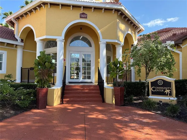 $2,000 | 5721 Bentgrass Drive, Unit 20202, Sarasota, FL 34235