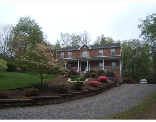 540 Center New Texas Road Plum, PA 15239 - Photo 2 of 18 Exterior Front. PRIVACY!