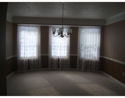 540 Center New Texas Road Plum, PA 15239 - Photo 6 of 18 Dining Room. This dining room boasts elegance and style. Expansive windows brings in just the right light! Tastefully decorated with crown molding and chair rail.