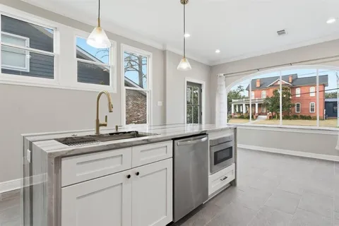 $524,500 | 329 Wilson Avenue, Lake Charles, LA 70601