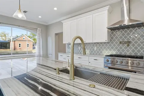 $524,500 | 329 Wilson Avenue, Lake Charles, LA 70601