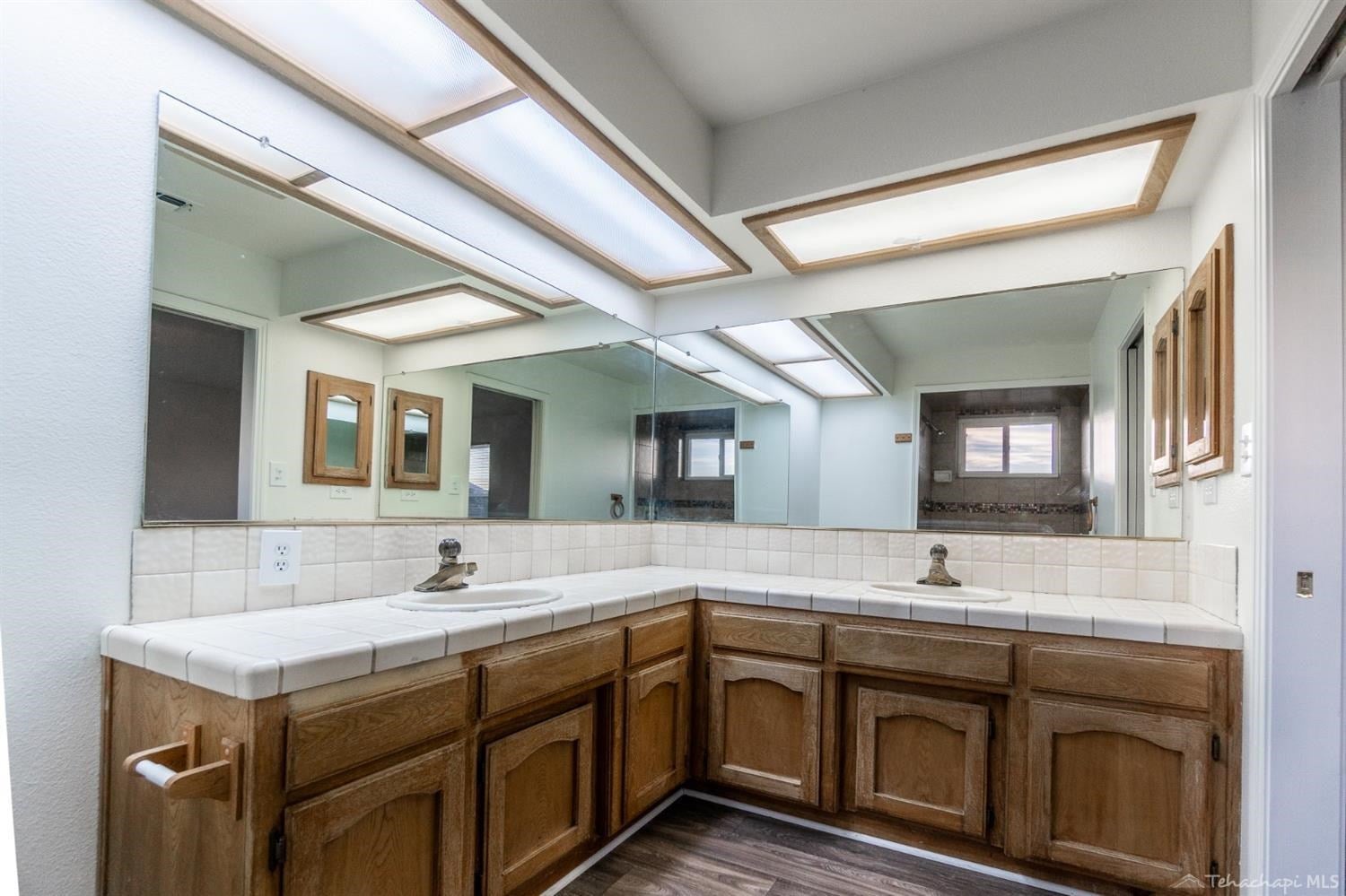 26101 Cumberland Road Tehachapi, CA 93561 - Photo 17 of 58 Gallery Image 17