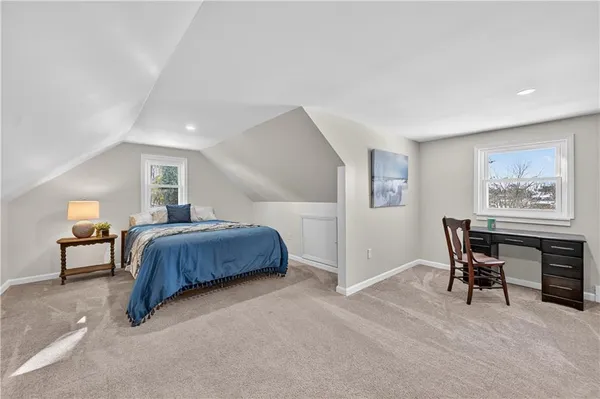 $320,000 | 19 Locust Lane, Upper St. Clair, PA 15241