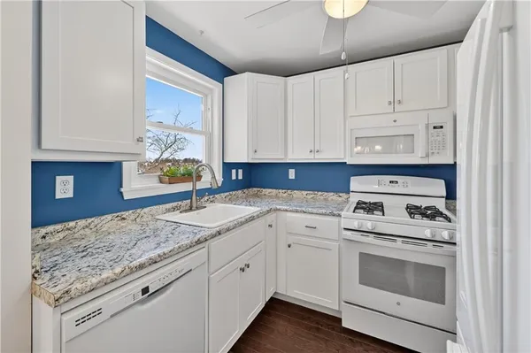 $320,000 | 19 Locust Lane, Upper St. Clair, PA 15241