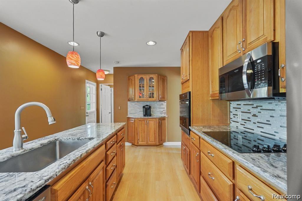 5335 Perry Road Grand Blanc, MI 48439 - Photo 12 of 32