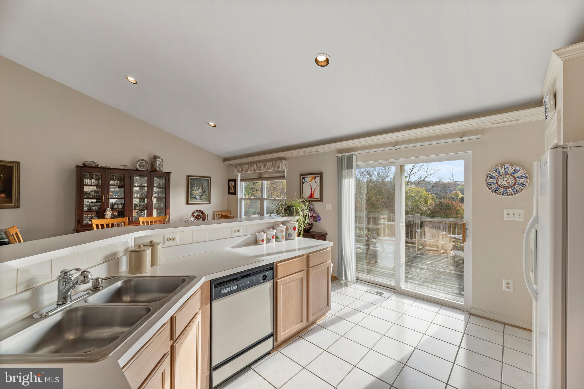 4930 Damascus Road Gaithersburg, MD 20882 - Photo 15 of 52 Spectacular Deck off Kitchen. Amazing Views!