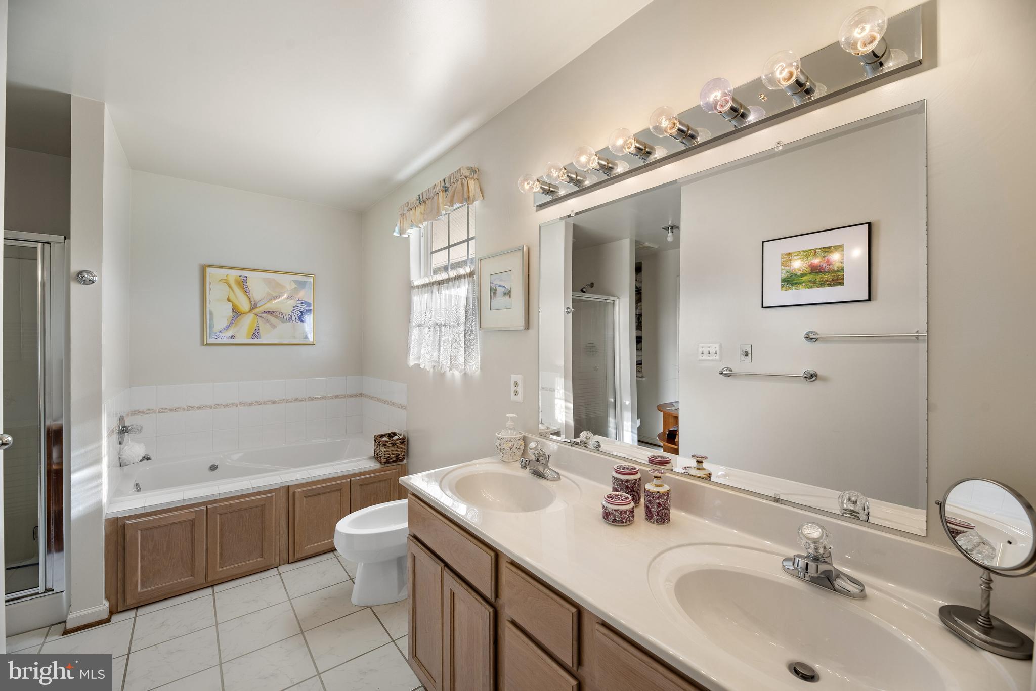 4930 Damascus Road Gaithersburg, MD 20882 - Photo 20 of 52 Garden Bath w/Soaking Tub, Double Vanity