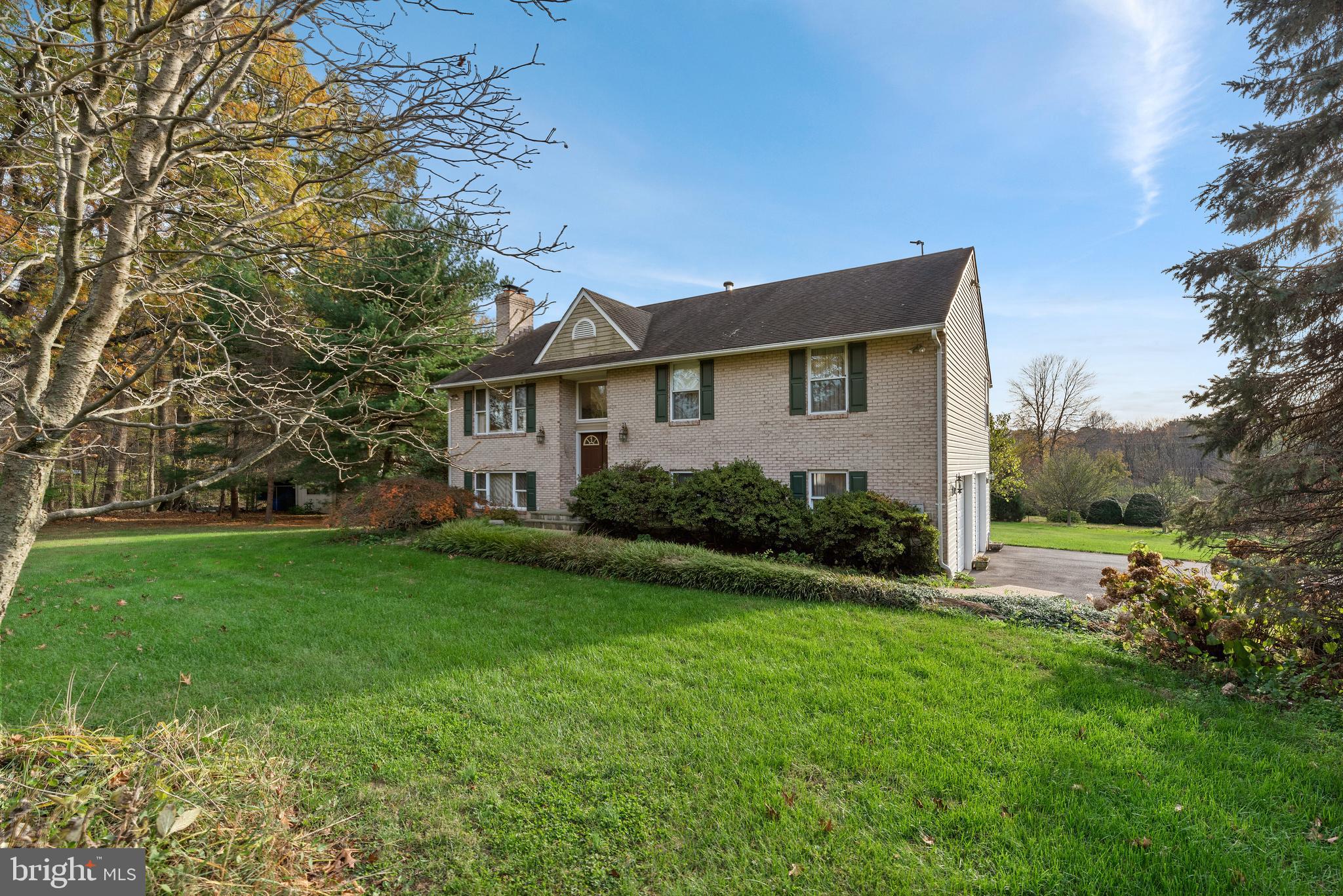 4930 Damascus Road Gaithersburg, MD 20882 - Photo 4 of 52 Side-Load Oversized 2-Car Garage & Ample Parking