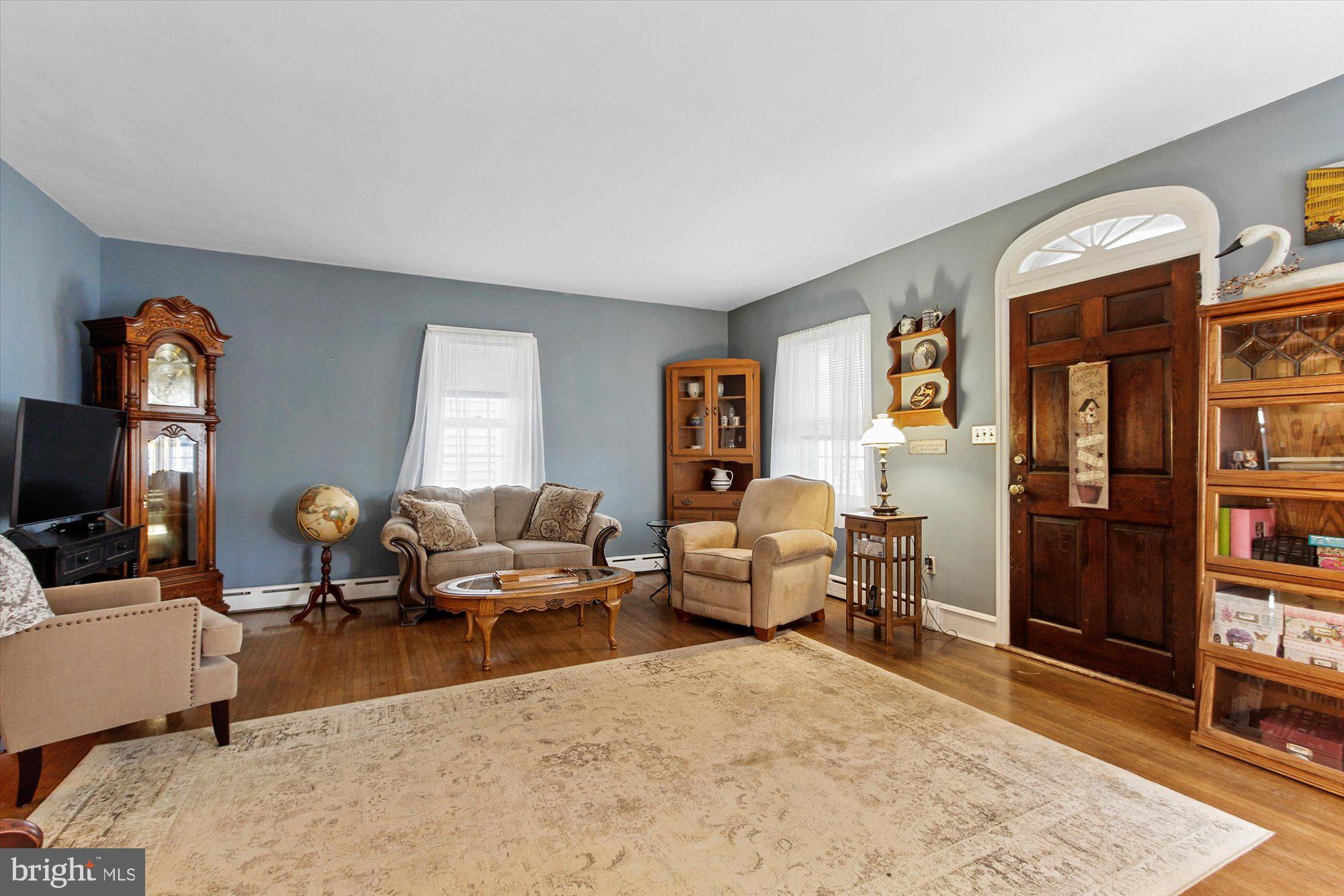 74 North Main Street Spring Grove, PA 17362 - Photo 4 of 44 Hardwood floors
