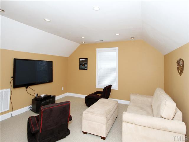10015 Wynalda Way Raleigh, NC 27613 - Photo 17 of 25 Photo 17
