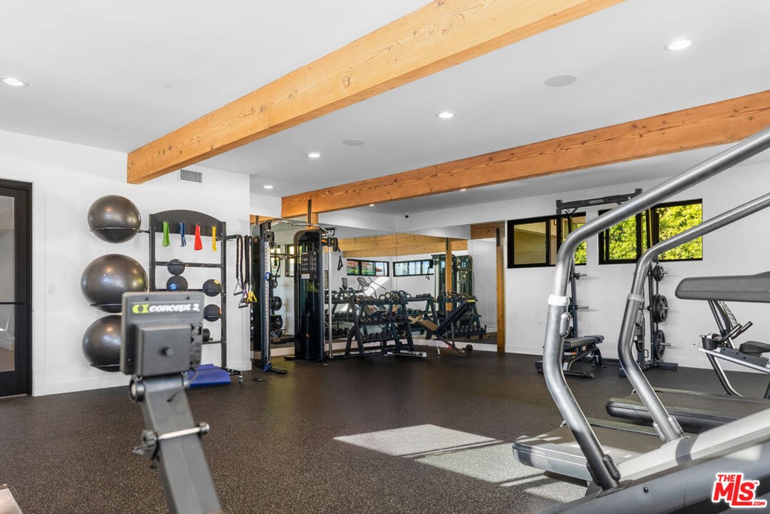 29500 Heathercliff Road, Unit 70 Malibu, CA 90265 - Photo 25 of 38 a view of a room with gym equipment