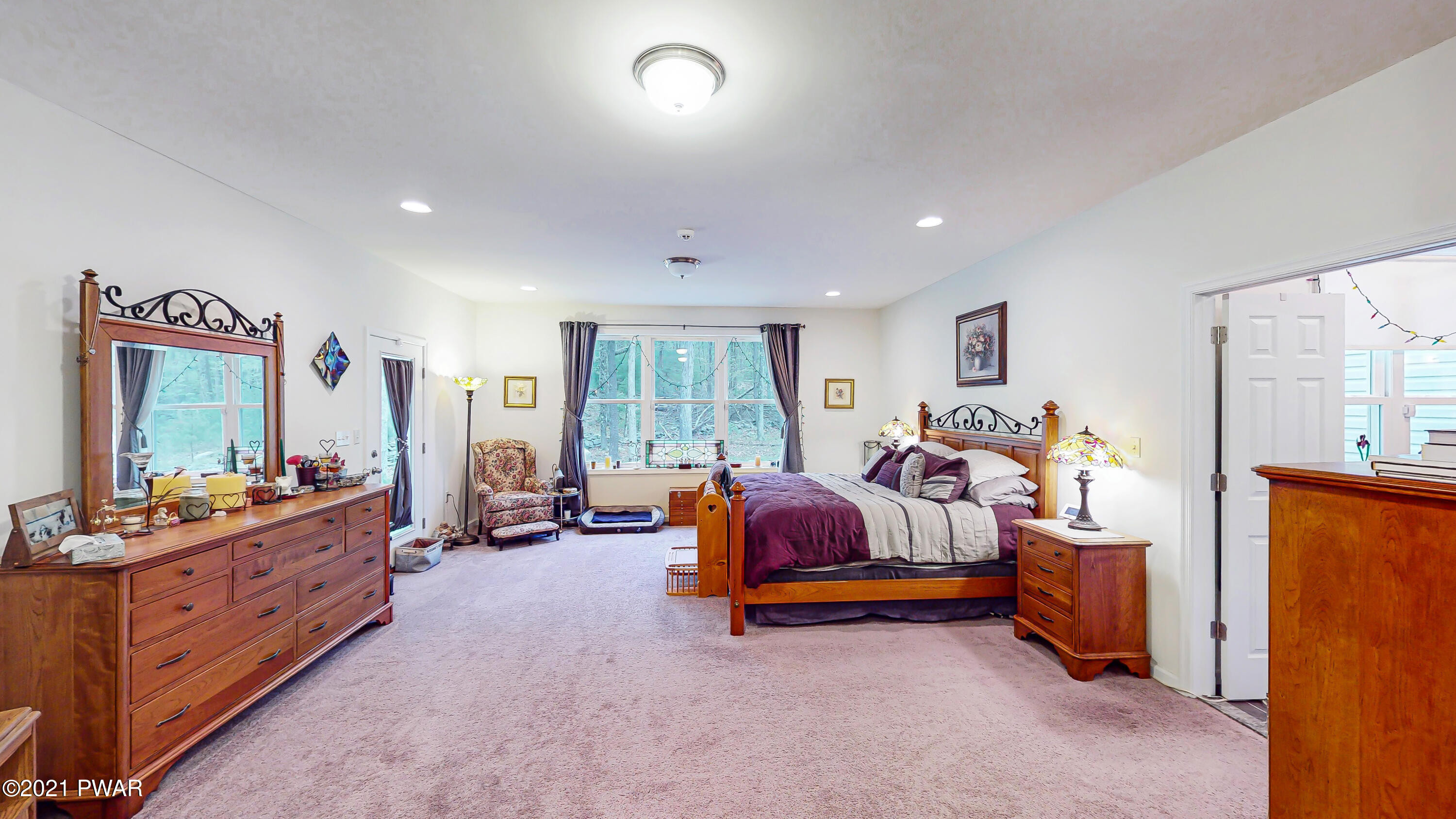388 Park Road Dingmans Ferry, PA 18328 - Photo 8 of 84 Feature Photo: Master Bedroom Suite