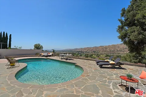 $999,000 | 8977 Riderwood Drive, Sunland, CA 91040