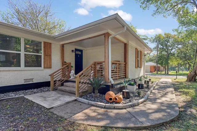 $355,000 | 501 West Bells Boulevard, Bells, TX 75414