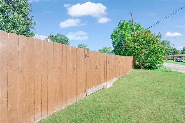 $355,000 | 501 West Bells Boulevard, Bells, TX 75414