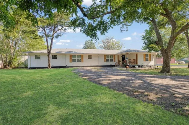 $355,000 | 501 West Bells Boulevard, Bells, TX 75414