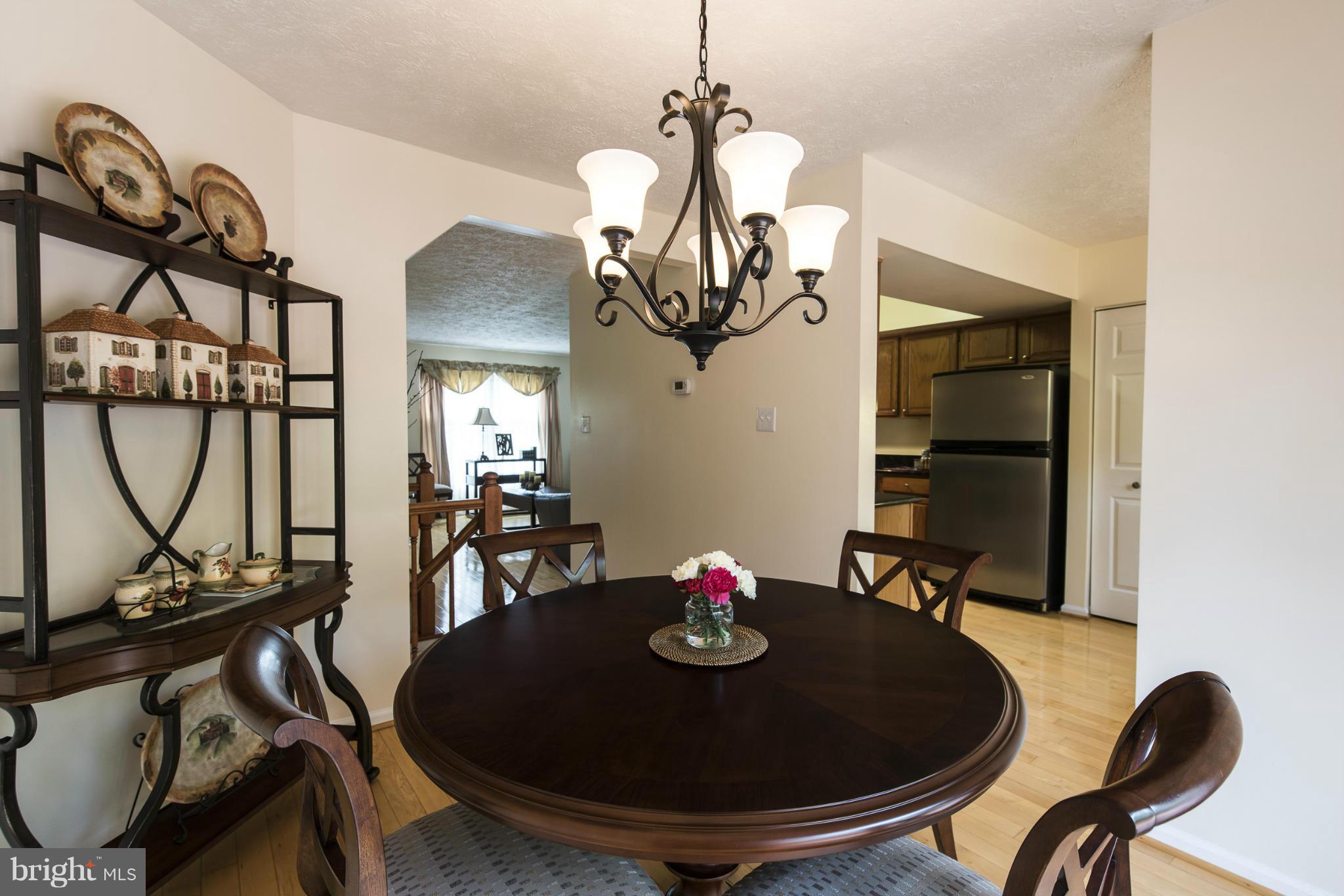 306 Leafcup Road Gaithersburg, MD 20878 - Photo 7 of 24 Dining Room